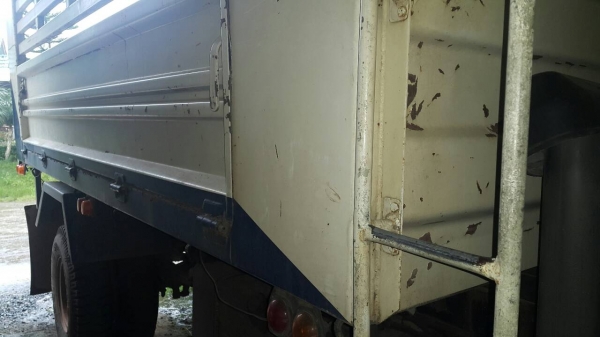 Isuzu elf มือหนึ่งออกห้าง Isuzu elf มือหนึ่งออกห้าง