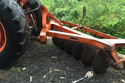 ขาย รถไถ kubota ปี53 วิ่ง 4,000 ชม M7040 70แรง 2 เพลา มีอุปกรณ์ดันหน้า กับ หางหลังให้1ชิ้นครับ