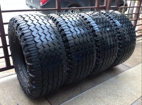 ขายยาง All Mickey thompsom 33 14.5 R15 สภาพเข้าไร่เข้าสวน ดอกเยอะ ลุยได้อีกนาน