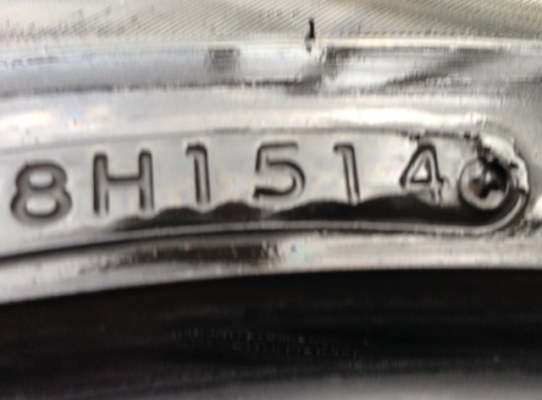 ยาง Toyo tires 235 50 18 ปี14 ดอกเยอะ พร้อมใช้งาน ยาง Toyo tires 235 50 18 ปี14 ดอกเยอะ พร้อมใช้งาน