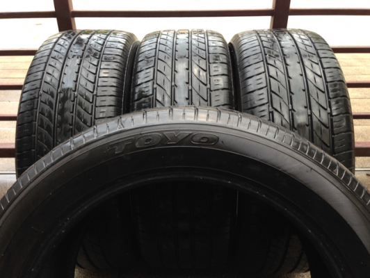 ยาง Toyo tires 235 50 18 ปี14 ดอกเยอะ พร้อมใช้งาน ยาง Toyo tires 235 50 18 ปี14 ดอกเยอะ พร้อมใช้งาน