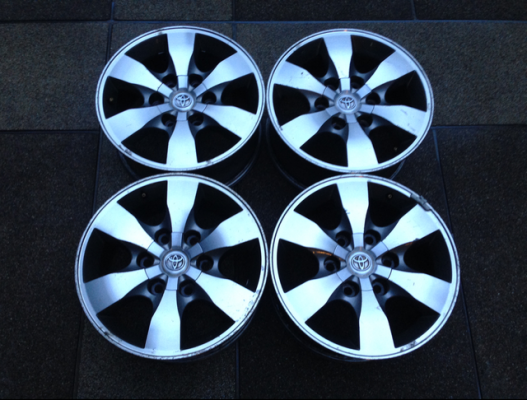 ล้อ Vigo ตัว 4x4 ขอบ16 ไม่เคยซ่อม พร้อมน็อตครบ พร้อมใช้งาน