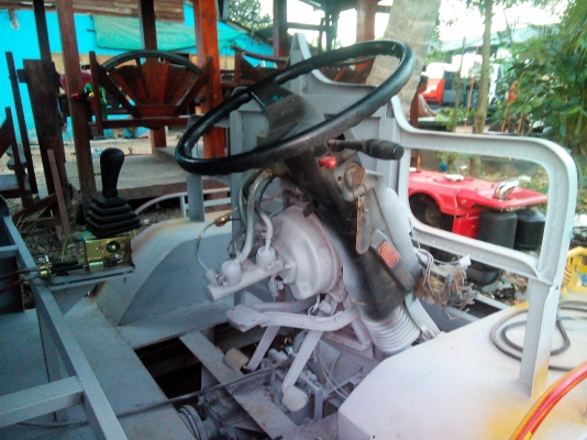 ลดสุดๆงดต่อรอง รถคุณแต๋น4ล้อกลาง ไม่มีเครื่อง เพลาลอย คัชซีใหญ่ เกียร์85บียููรกต่อใหม่ครับราคาเบาๆพร้อมใช้งานครับ