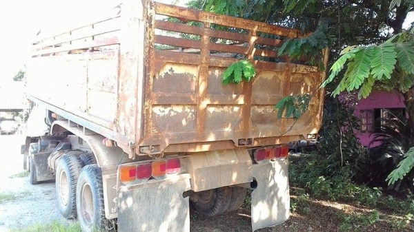 ขายดั้ม2เพลา HINO FM18 เครื่อง195แรง HO7D สภาพพร้อมใช้งาน เอกสารพร้อมโอน สนใจโทร 090-8588220คุณนะ 093-3258446คุณบิว หรือเข้าดูสินค้าอื่นๆได้ที่ www.truck.in.th/498 หรือเพจFacebook ณรงค์ ซื้อขายรถมือสอง (เว็บไซต์ส่วนตัว) หรือFacebook ตลาดรถมือสอง คุณนะ