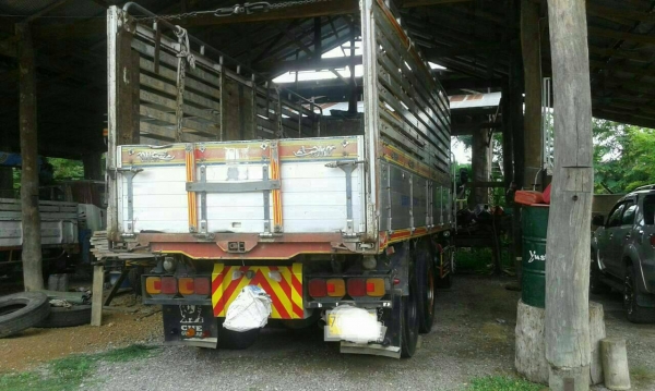 ขายด่วนรถสิบล้อดั้มHINOMAGAเครือง260แรงปี47รถสวยมาก