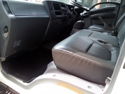 6 ล้อกลาง  *Euro.3*  ISUZU  NPR  150 แรงม้า *คอมมอนเรว*  *ยาว 4.30 ม.*  รถสวยเดิม+สวยจริง+พร้อมใช้งาน * รถห้างแท้ * มีเล่มพร้อม *