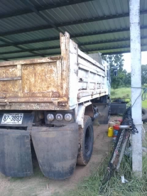 ขายดั้มISUZU DECA 195แรง สภาพพร้อมใช้งาน เอกสารพร้อมโอน สนใจโทร 090-8588220คุณนะ 093-3258446คุณบิว หรือเข้าดูสินค้าอื่นๆได้ที่ www.truck.in.th/498 หรือเพจFacebook ณรงค์ ซื้อขายรถมือสอง (เว็บไซต์ส่วนตัว) หรือFacebook ตลาดรถมือสอง คุณนะ