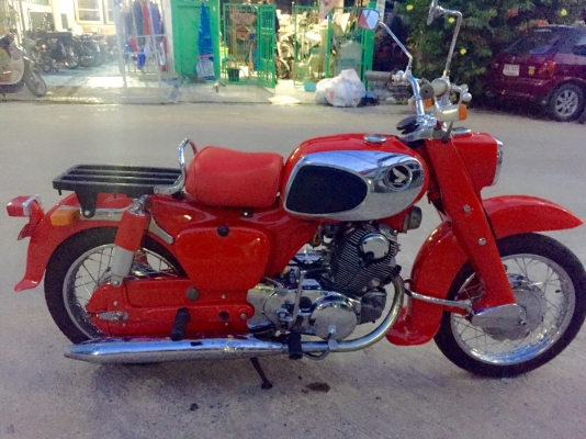 ขายแลก c77 305 cc มีเล่ม เครื่องติด ขี่ได้ปกติ สตารท์มือติด สภาพสวยๆ ชุบมาทั้งคัน ขาย 159000 ติดต่อ 0889419663 ขายแลก c77 305 cc มีเล่ม เครื่องติด ขี่ได้ปกติ สตารท์มือติด สภาพสวยๆ ชุบมาทั้งคัน ขาย 159000 ติดต่อ 0889419663