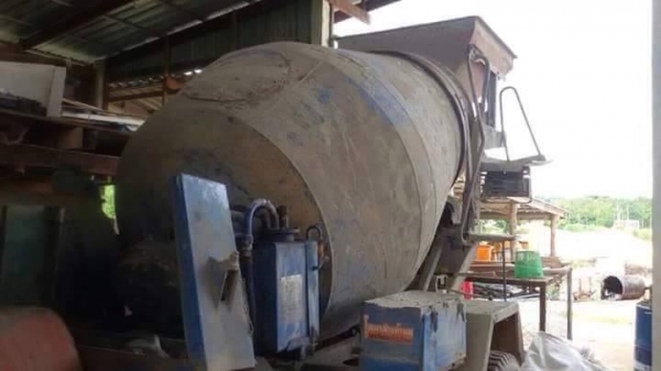 ขายรถโม่ปูน HINO โม่3คิว เครื่อง185แรง HO7C สภาพพร้อมใช้งาน เอกสารใบซื้อขาย สนใจโทร 090-8588220คุณนะ 093-3258446คุณบิว หรือเข้าดูสินค้าอื่นๆได้ที่ www.truck.in.th/498 หรือเพจFacebook ณรงค์ ซื้อขายรถมือสอง (เว็บไซต์ส่วนตัว) หรือFacebook ตลาดรถมือสอง คุณนะ ขายรถโม่ปูน HINO โม่3คิว เครื่อง185แรง HO7C สภาพพร้อมใช้งาน เอกสารใบซื้อขาย สนใจโทร 090-8588220คุณนะ 093-3258446คุณบิว หรือเข้าดูสินค้าอื่นๆได้ที่ www.truck.in.th/498 หรือเพจFacebook ณรงค์ ซื้อขายรถมือสอง (เว็บไซต์ส่วนตัว) หรือFacebook ตลาดรถมือสอง คุณนะ