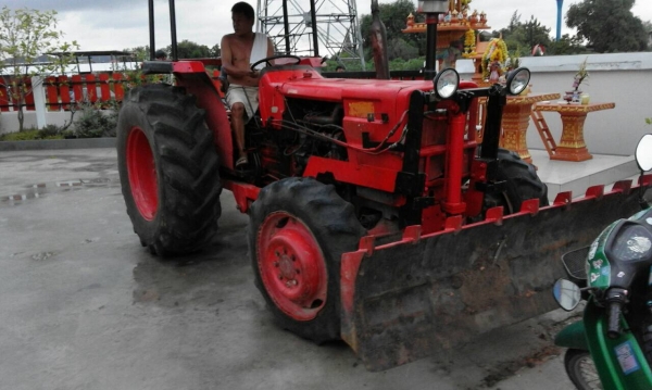 ขายรถไถ KUBOTA 8030 ราคา 200000 บาท ขายรถไถ KUBOTA 8030 ราคา 200000 บาท
