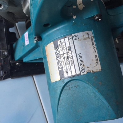 ขายเลื่อยวงเดือน 9" MAKITA N5900B มือสองครับ ขายเลื่อยวงเดือน 9" MAKITA N5900B มือสองครับ