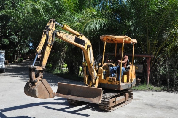 ลดกระหน่ำ!!ขายแบคโฮ YANMAR YB1200S เดิมจากญี่ปุ่น ทำงานสมบูรณ์ทุกระบบ รับรองไม่ผิดหวัง 139,000 เท่านั้น!!