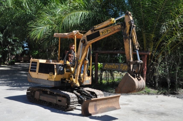 ลดกระหน่ำ!!ขายแบคโฮ YANMAR YB1200S เดิมจากญี่ปุ่น ทำงานสมบูรณ์ทุกระบบ รับรองไม่ผิดหวัง 139,000 เท่านั้น!!