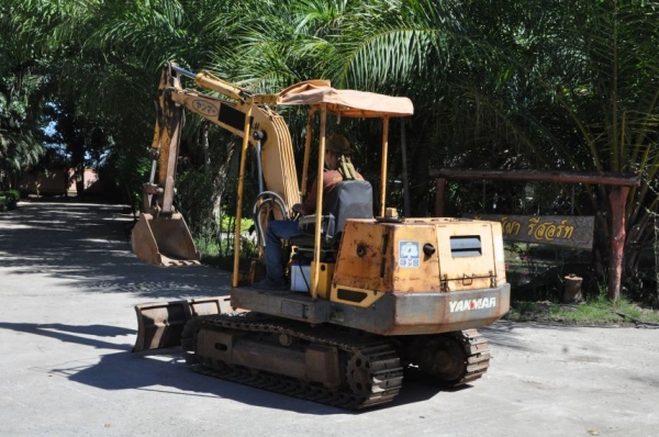 ลดกระหน่ำ!!ขายแบคโฮ YANMAR YB1200S เดิมจากญี่ปุ่น ทำงานสมบูรณ์ทุกระบบ รับรองไม่ผิดหวัง 139,000 เท่านั้น!!
