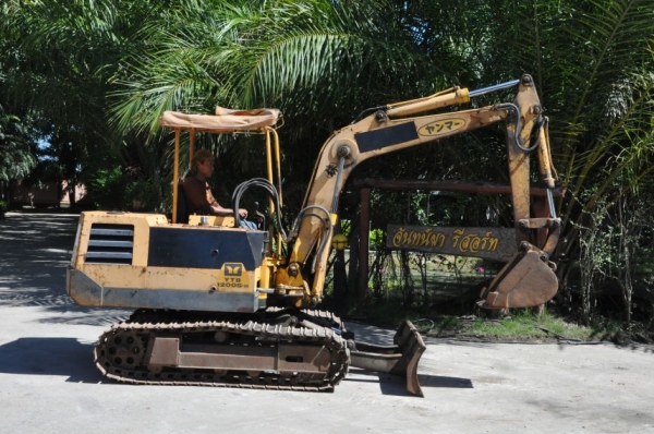 ลดกระหน่ำ!!ขายแบคโฮ YANMAR YB1200S เดิมจากญี่ปุ่น ทำงานสมบูรณ์ทุกระบบ รับรองไม่ผิดหวัง 139,000 เท่านั้น!!