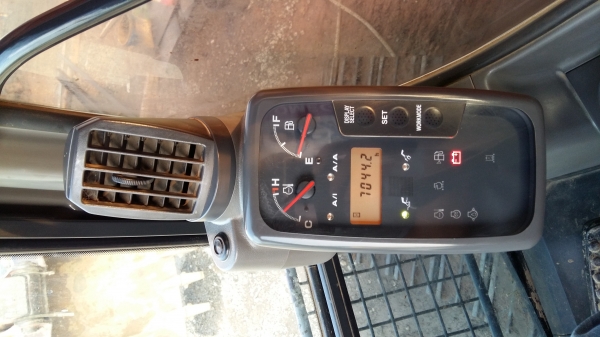 ขายแบคโฮ  Hitachi ZX200 7000 ชั่วโมง