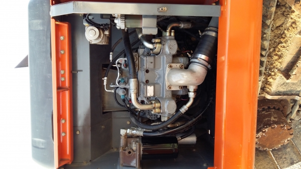 ขายแบคโฮ  Hitachi ZX200 7000 ชั่วโมง