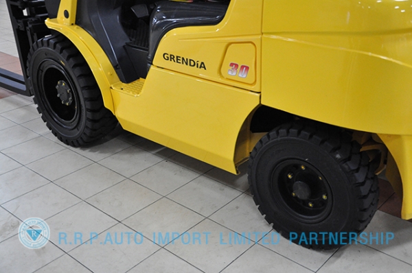 ขายรถโฟล์คลิฟท์มือสอง MITSUBISHI GRENDIA รุ่น FD30T  ราคา xxx,xxx บาท นำเข้าจากประเทศญี่ปุ่น 100\% ไม่เคยใช้งานในประเทศไทย