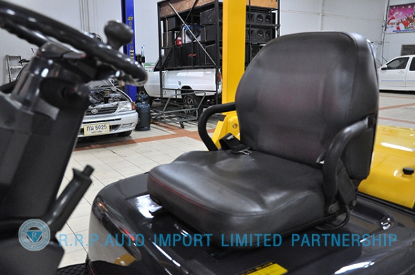 ขายรถโฟล์คลิฟท์มือสอง MITSUBISHI GRENDIA รุ่น FD30T  ราคา xxx,xxx บาท นำเข้าจากประเทศญี่ปุ่น 100\% ไม่เคยใช้งานในประเทศไทย