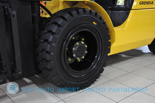 ขายรถโฟล์คลิฟท์มือสอง MITSUBISHI GRENDIA รุ่น FD30T  ราคา xxx,xxx บาท นำเข้าจากประเทศญี่ปุ่น 100\% ไม่เคยใช้งานในประเทศไทย