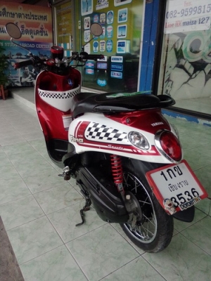 Yamaha Fino ลาย สปอร์ต สีแดง ขาว สวยๆเล่มเอกสาร ครบครับ Yamaha Fino ลาย สปอร์ต สีแดง ขาว สวยๆเล่มเอกสาร ครบครับ