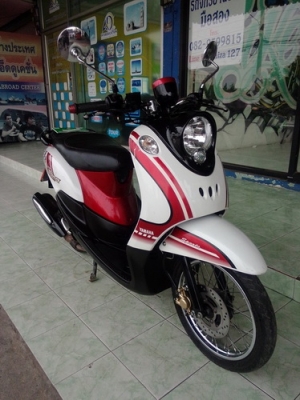 Yamaha Fino ลาย สปอร์ต สีแดง ขาว สวยๆเล่มเอกสาร ครบครับ Yamaha Fino ลาย สปอร์ต สีแดง ขาว สวยๆเล่มเอกสาร ครบครับ