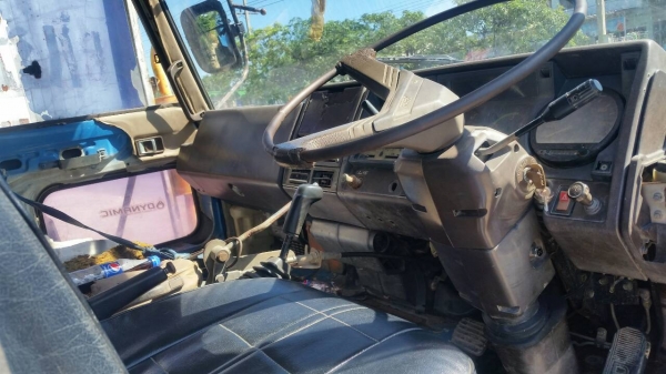 รถน้ำ hino FB เครื่อง HO7C เกียร์ HO เบรกจิฟฟี่ พวงมาลัย เพาเวอร์ สภาพพร้อมใช้งาน เครื่งดีคันชีสวย เอกสารครบ