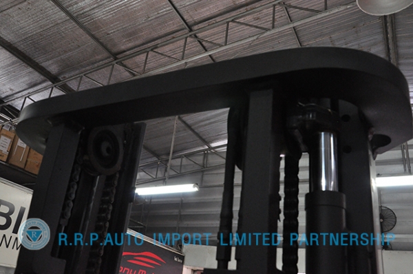 ขายรถโฟล์คลิฟท์มือสอง TCM รุ่น FHD25I3A  ราคา 445,000 บาท นำเข้าจากประเทศญี่ปุ่น 100\% ไม่เคยใช้งานในประเทศไทย