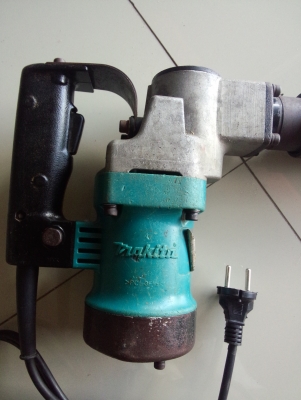 สกัดไฟฟ้า  MAKITA