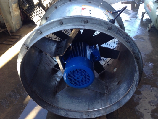 ขายโบวเวอร์ดูด-เป่า ในท่อ Kruger ขนาด 10HP. 380V สภาพสวย พร้อมใช้งาน มี 2 ตัวครับ ขายโบวเวอร์ดูด-เป่า ในท่อ Kruger ขนาด 10HP. 380V สภาพสวย พร้อมใช้งาน มี 2 ตัวครับ