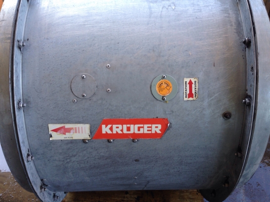 ขายโบวเวอร์ดูด-เป่า ในท่อ Kruger ขนาด 10HP. 380V สภาพสวย พร้อมใช้งาน มี 2 ตัวครับ ขายโบวเวอร์ดูด-เป่า ในท่อ Kruger ขนาด 10HP. 380V สภาพสวย พร้อมใช้งาน มี 2 ตัวครับ