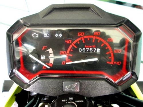 zoomer x สีเหลืองดำ ตัวใหม่ไมล์ดำ รถ 5เดือน รถเดือน เมษายน ปี 58 ไมล์ 6 พันโล แถม 4 รายการ zoomer x สีเหลืองดำ ตัวใหม่ไมล์ดำ รถ 5เดือน รถเดือน เมษายน ปี 58 ไมล์ 6 พันโล แถม 4 รายการ