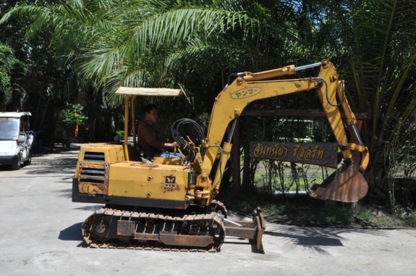 ลดกระหน่ำ!!ขายแบคโฮ YANMAR YTB800 เดิมจากญี่ปุ่น ทำงานสมบูรณ์ทุกระบบ รับรองไม่ผิดหวัง 110,000 เท่านั้น!!