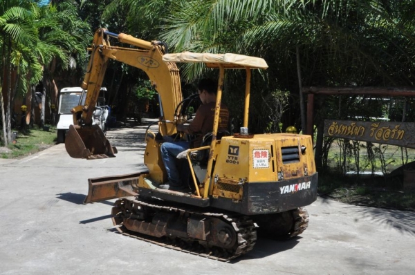 ลดกระหน่ำ!!ขายแบคโฮ YANMAR YTB800 เดิมจากญี่ปุ่น ทำงานสมบูรณ์ทุกระบบ รับรองไม่ผิดหวัง 110,000 เท่านั้น!!