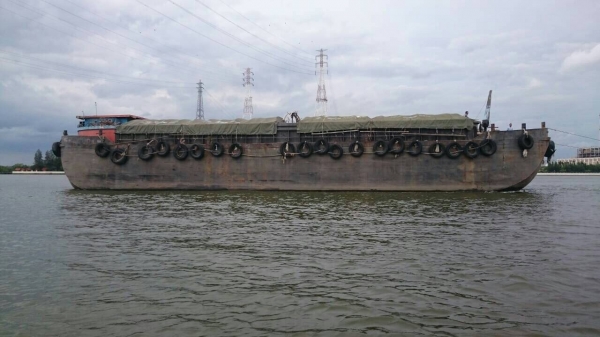 ขายเรือลำเลียง สภาพใช้งาน