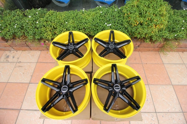 VOSSEN CV5 ขอบ17X8 4H100 วงละ 3,800 บาท