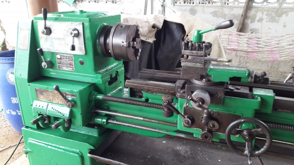 แท่นกลึง ต้าชิง 6 ฟุต 3 เพลา เกียร์บล็อก พร้อมใช้งาน ด่วนๆๆๆ 73,000