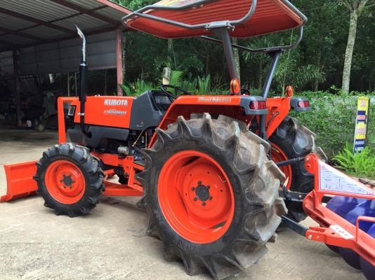 ขายรถไถKubota L4508DI (4WD) พร้อมใบมีดหน้าและผานพรวนLCS 24x6 ใหม่รถพร้อมใช้งาน ขายรถไถKubota L4508DI (4WD) พร้อมใบมีดหน้าและผานพรวนLCS 24x6 ใหม่รถพร้อมใช้งาน