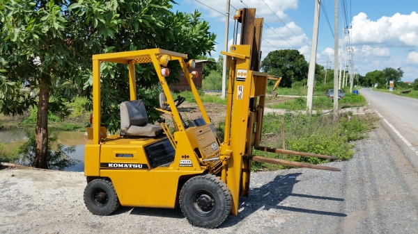 ขายด่วนรถยกKOMATSU FD14-12ยก1.5ตันเสาสูง3เมตรรถนอกนำเข้ายังไม่เคยใช้งานในเมืองไทยเลย=รุ่นใหม่ขายถูกๆๆ