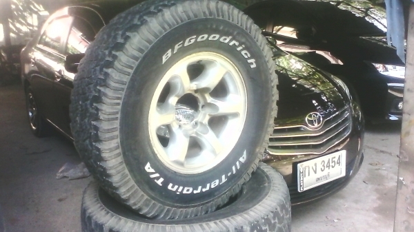 ขายชุดล้อแม็กอ๊อฟโรด ขอบ 15 ยาง 31 ขายชุดล้อแม็กอ๊อฟโรด ขอบ 15 ยาง 31