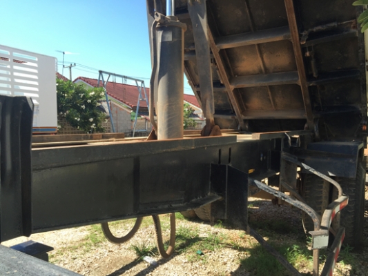 ฝากขาย ลูกพ่วง ดัมพ์สามมิตร 2 เพลา ปี 49 สภาพสวย ยางเต็ม เอกสารพร้อมโอน