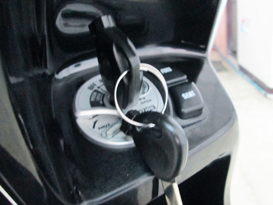 ขาย Grand Filano ปี 2015 รถผู้หญิงใช้ เครื่องหัวฉีดประหยัดน้ำมันสูงสุดถึง 60 กม./ลิตร