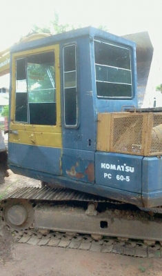 KOMATSU  PC 60-5  รถสวยๆสภาพ พร้อมใช้งาน  ราคา  320,000 บาท