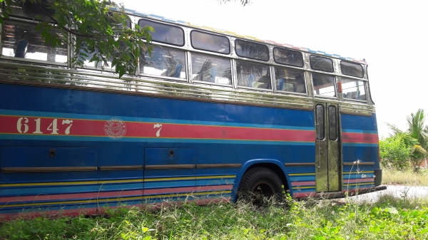 ขายรถบัสชั้นครึ่งพัดลม  เครื่องดี