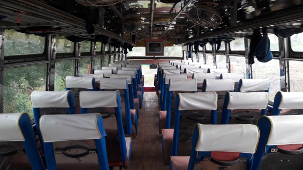 ขายรถบัสชั้นครึ่งพัดลม  เครื่องดี