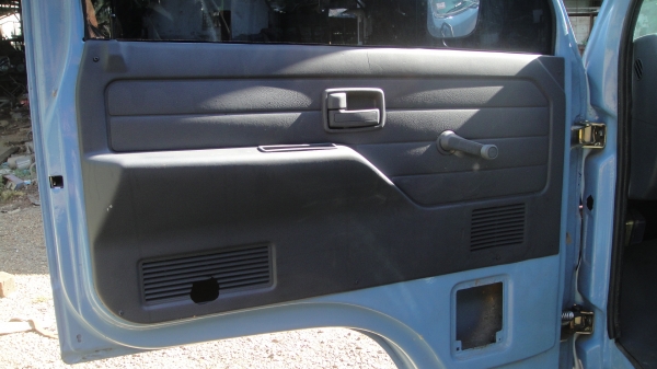 ISUZU NKR ดั๊ม3คิว เครื่อง100แรง แอร์ เพาเวอร์ ฟิล์ม ภาษีเต็มปี รถพร้อมใช้ ราคาถูก