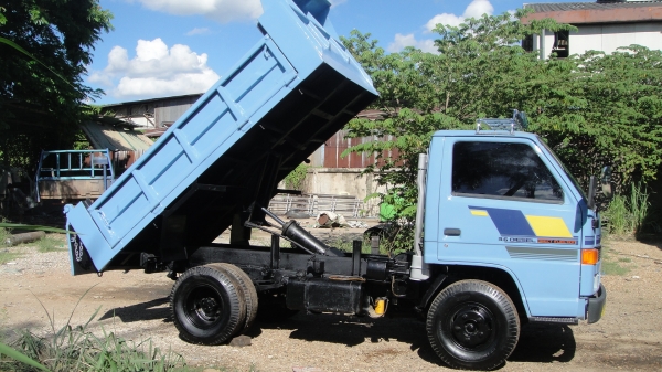 ISUZU NKR ดั๊ม3คิว เครื่อง100แรง แอร์ เพาเวอร์ ฟิล์ม ภาษีเต็มปี รถพร้อมใช้ ราคาถูก