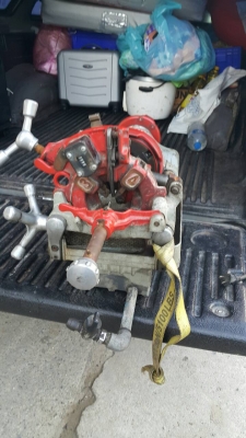 แจ้งลูกค้าครับ  เครื่องตร๊าฟเกลียว tractor-backhoe ส่งขึ้รถเรียบร้อยแล้วครับ