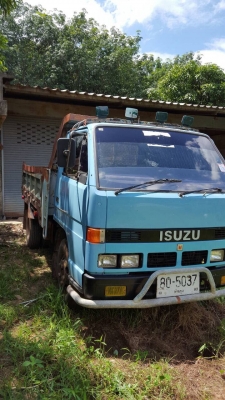 Isuzu  88แรงม้าปี36ติดต่อ080-1405528