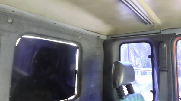 รถอีซูซุ 10 ล้อ บรรทุกน้ำมัน  240 แรงม้า. ปี 37.    สนใจติดต่อ  081 - 6079515